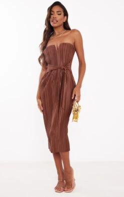 Chocolate Plisse V Bar Tie Waist Midi Dress